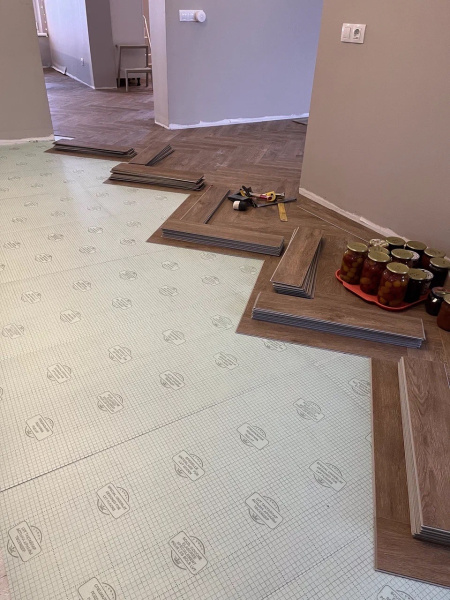 Кварцвиниловая плитка (Елочка) Alpine Floor Легкий паркет (Light Parquet) ECO 13-10 Макадамия