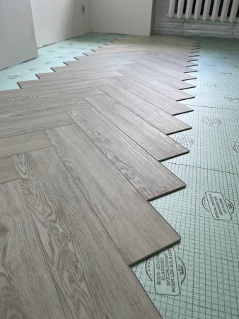 Кварцвиниловая плитка (Елочка) Alpine Floor Легкий паркет (Light Parquet) ECO 13-4 Дуб Арктик