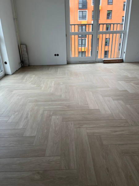 Кварцвиниловая плитка (Елочка) Alpine Floor Легкий паркет (Light Parquet) Дуб Адара ЕСО 13-14