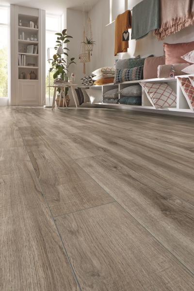 Ламинат Kronotex Aqua Amazone D3662 Дуб Монтмело Серебряный