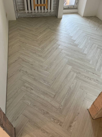 Кварцвиниловая плитка (Елочка) Alpine Floor Легкий паркет (Light Parquet) ECO 13-4 Дуб Арктик