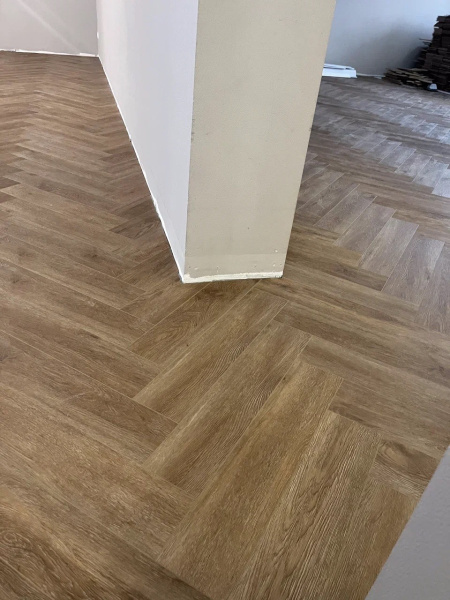 Кварцвиниловая плитка (Елочка) Alpine Floor Легкий паркет (Light Parquet) ECO 13-10 Макадамия