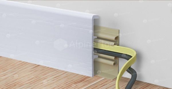Плинтус Alpine Floor Rico Concept 80 RC80001 Белый с тиснением